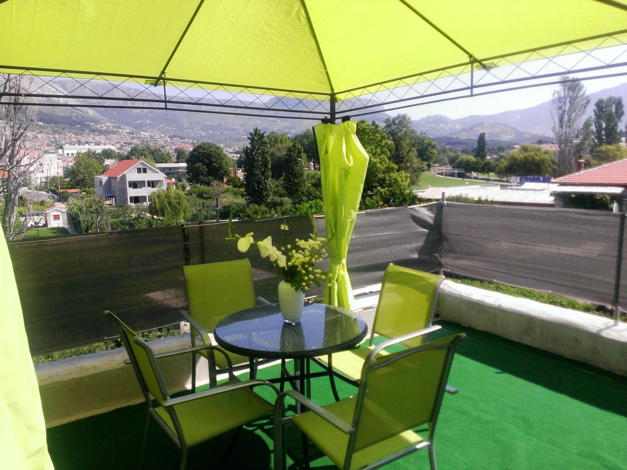 Apartments Jasminka Solin Exterior photo